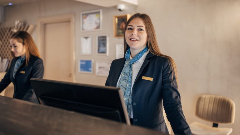 What is the best hotel management software?