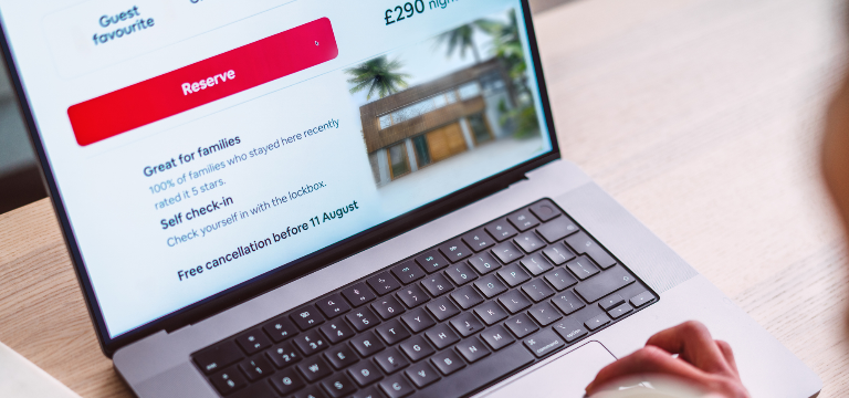 Hotel Ads: Monitoring, Compliance & Parity