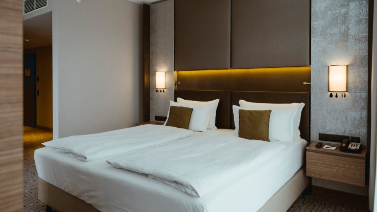 What do hotels do with unsold rooms? Guide for hotel owners